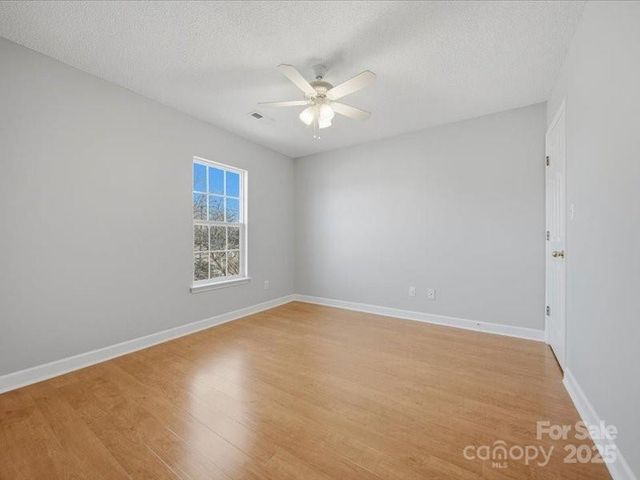 1968 8th Street Lane SE, Hickory, NC 28602