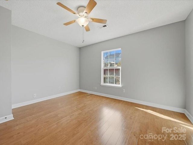 1968 8th Street Lane SE, Hickory, NC 28602