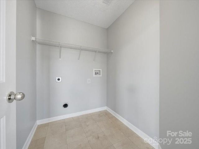 1968 8th Street Lane SE, Hickory, NC 28602