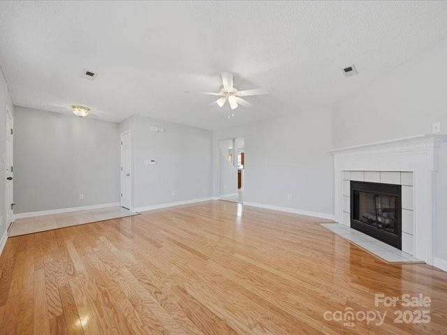 1968 8th Street Lane SE, Hickory, NC 28602