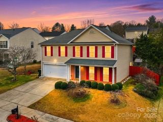 1968 8th Street Lane SE, Hickory, NC 28602