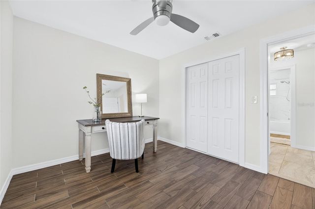 8050 CAROLYN STREET NE, St Petersburg, FL 33702