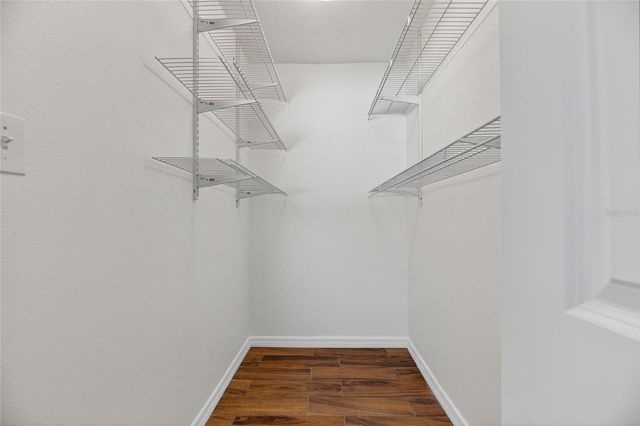 8050 CAROLYN STREET NE, St Petersburg, FL 33702