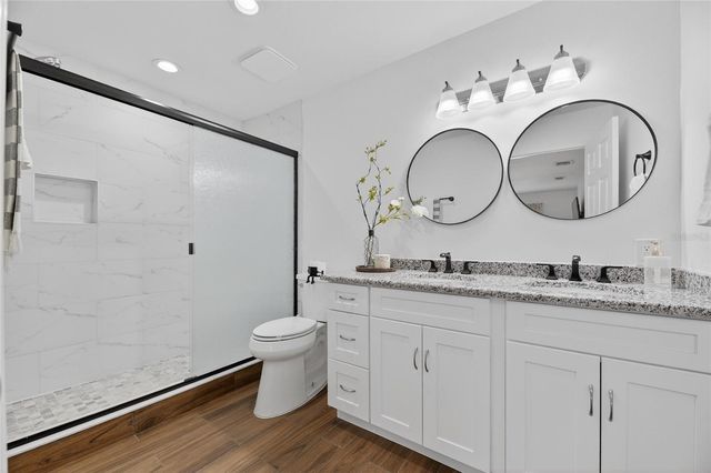 8050 CAROLYN STREET NE, St Petersburg, FL 33702