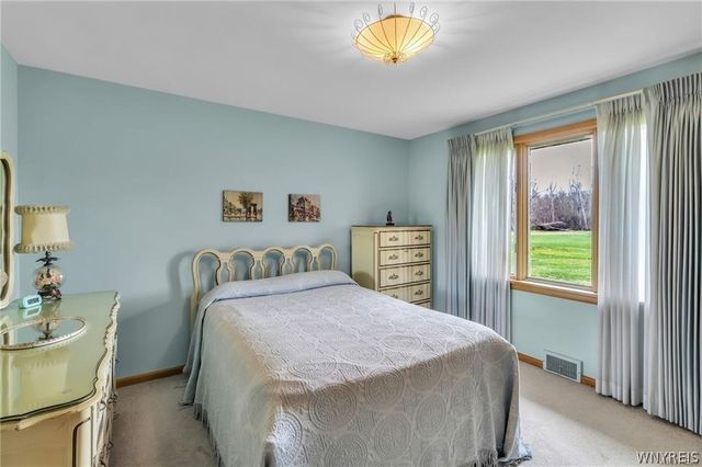 5153 Lake Shore Road, Hamburg, NY 14075