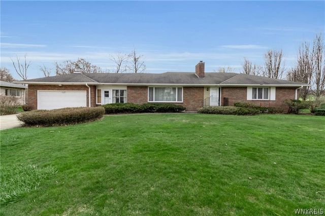 5153 Lake Shore Road, Hamburg, NY 14075
