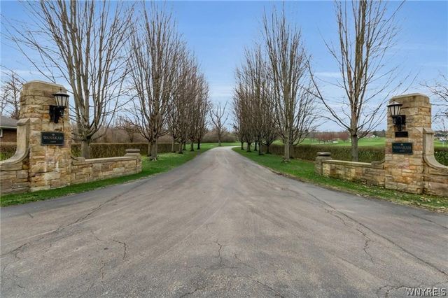 5153 Lake Shore Road, Hamburg, NY 14075