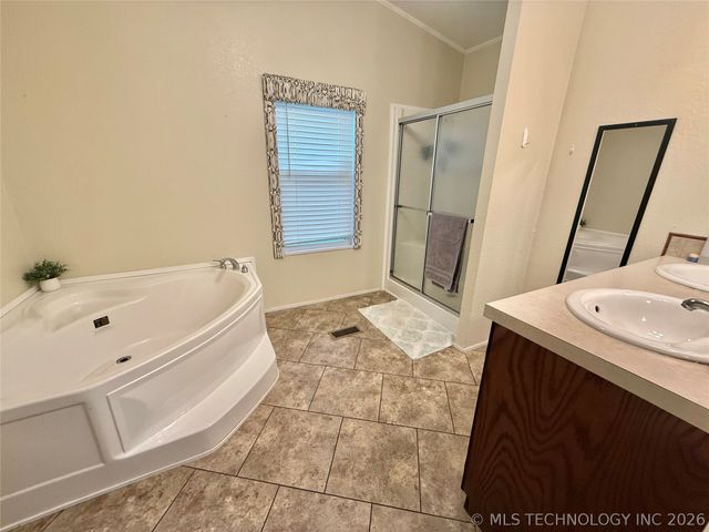 24600 S 4260 Road, Chelsea, OK 74016