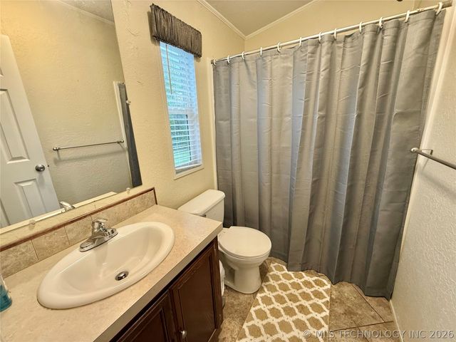 24600 S 4260 Road, Chelsea, OK 74016