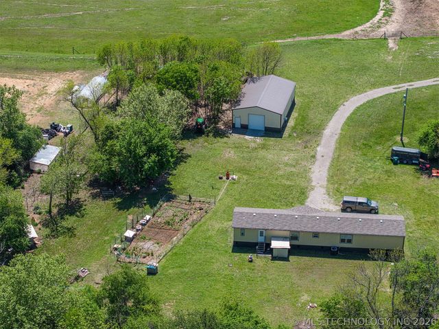 24600 S 4260 Road, Chelsea, OK 74016