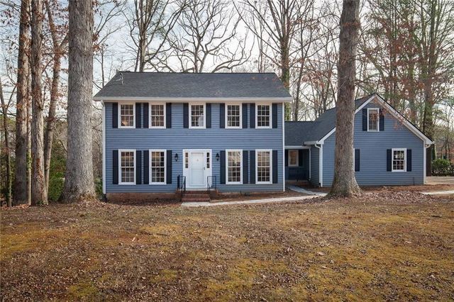 4782 Hill NE Court, Roswell, GA 30075