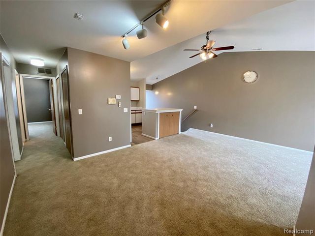 42715 Lilley Pointe Drive 108, Canton, MI 48187