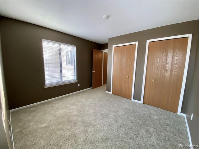 42715 Lilley Pointe Drive 108, Canton, MI 48187