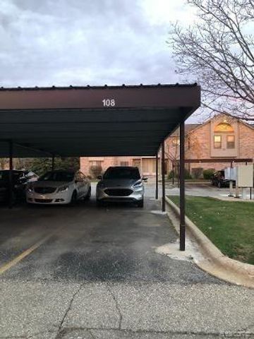 42715 Lilley Pointe Drive 108, Canton, MI 48187