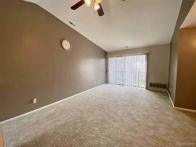 42715 Lilley Pointe Drive 108, Canton, MI 48187
