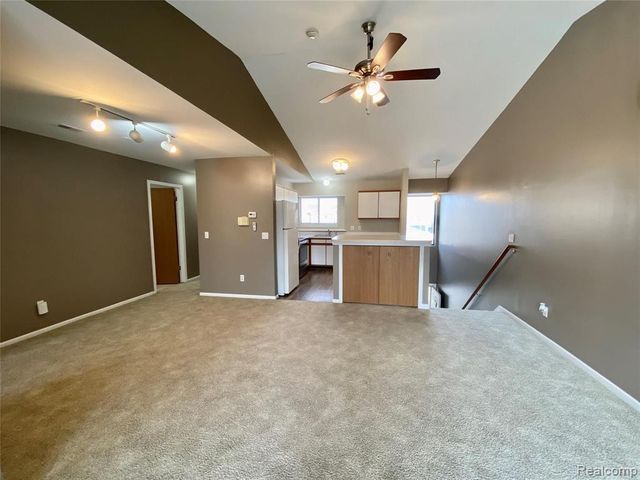 42715 Lilley Pointe Drive 108, Canton, MI 48187