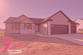 3660 Mclain Way, Hiawatha, IA 52233