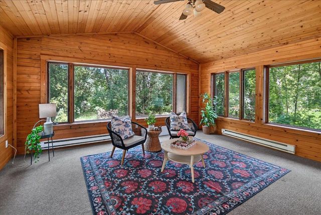 2658 Oak Crest Circle, Sun Prairie, WI 53590