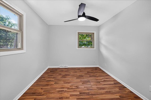 2658 Oak Crest Circle, Sun Prairie, WI 53590