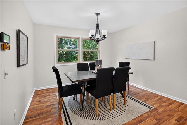 2658 Oak Crest Circle, Sun Prairie, WI 53590