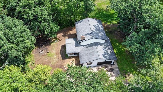 2658 Oak Crest Circle, Sun Prairie, WI 53590