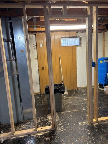 9428 Ute Pointe Drive, Clarkston, MI 48346