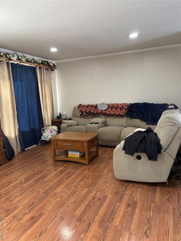 9428 Ute Pointe Drive, Clarkston, MI 48346