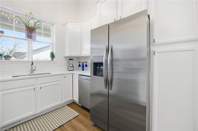 3943 Rex CIR, Chesapeake, VA 23321