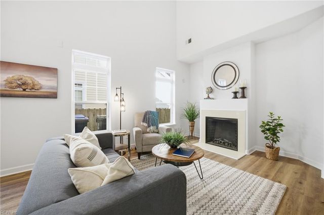 3943 Rex CIR, Chesapeake, VA 23321