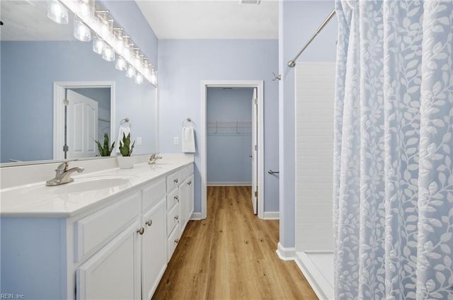 3943 Rex CIR, Chesapeake, VA 23321