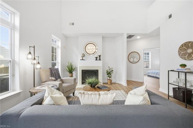 3943 Rex CIR, Chesapeake, VA 23321