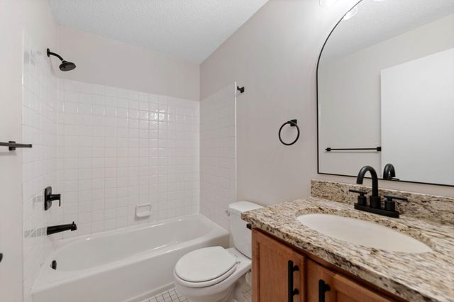 3540 Hennepin Avenue S 218, Minneapolis, MN 55408