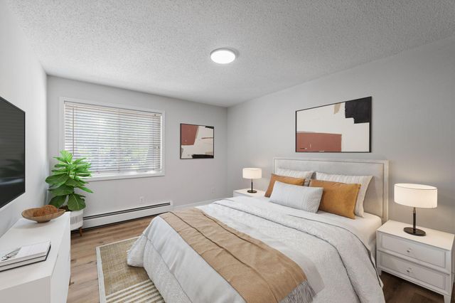 3540 Hennepin Avenue S 218, Minneapolis, MN 55408