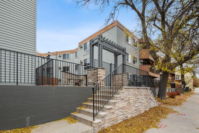 3540 Hennepin Avenue S 218, Minneapolis, MN 55408
