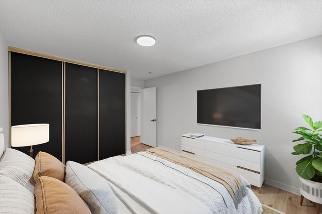 3540 Hennepin Avenue S 218, Minneapolis, MN 55408
