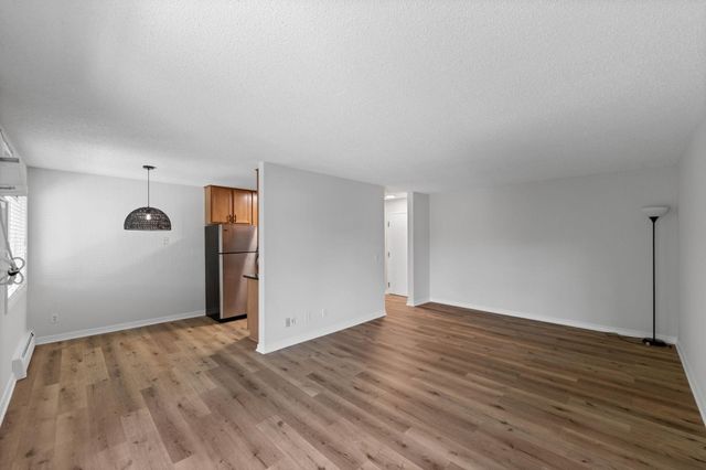 3540 Hennepin Avenue S 218, Minneapolis, MN 55408