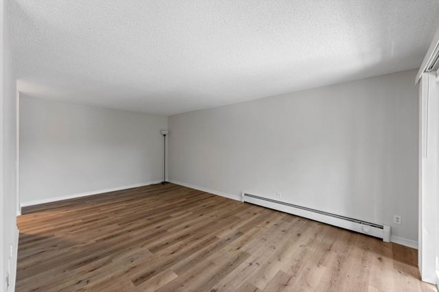 3540 Hennepin Avenue S 218, Minneapolis, MN 55408