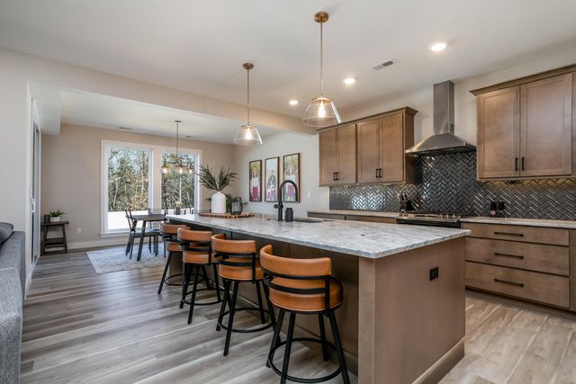 5013 WHISPER DR, Columbia, MO 65203