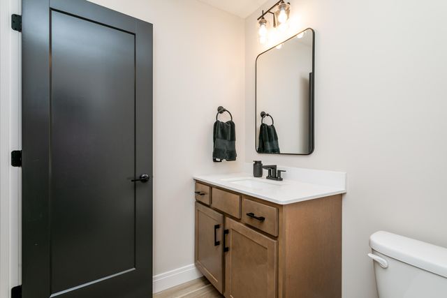 5013 WHISPER DR, Columbia, MO 65203