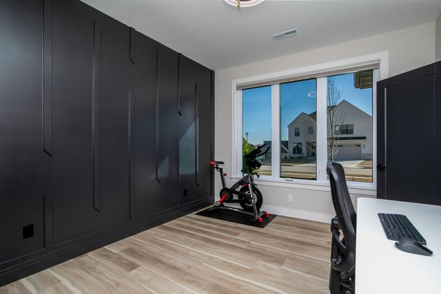 5013 WHISPER DR, Columbia, MO 65203