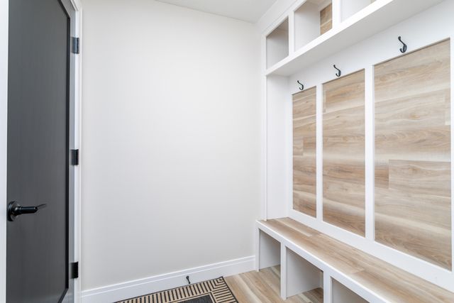 5013 WHISPER DR, Columbia, MO 65203