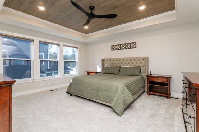 5013 WHISPER DR, Columbia, MO 65203