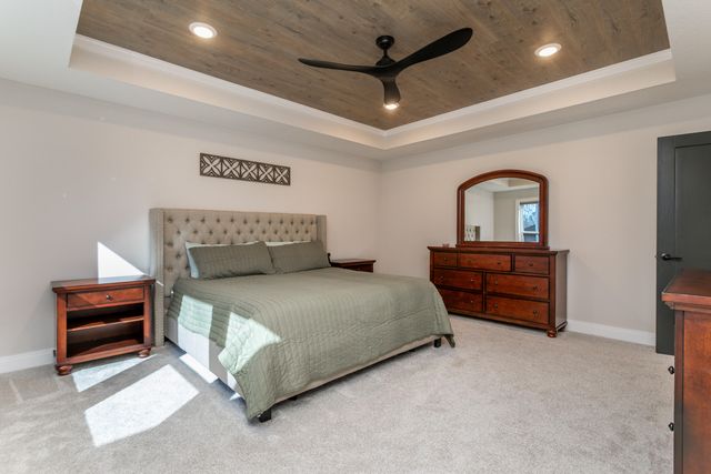 5013 WHISPER DR, Columbia, MO 65203