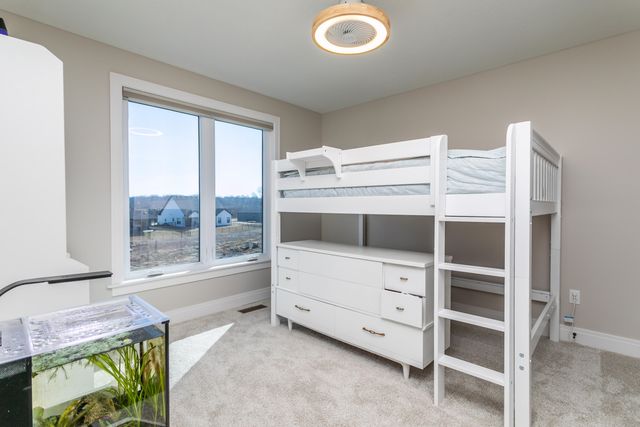 5013 WHISPER DR, Columbia, MO 65203