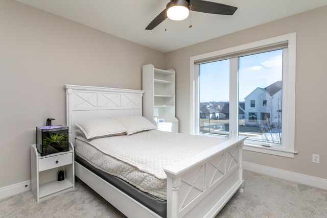 5013 WHISPER DR, Columbia, MO 65203