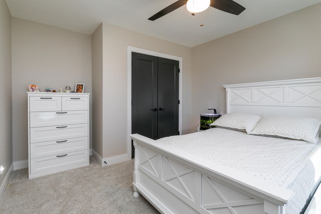 5013 WHISPER DR, Columbia, MO 65203