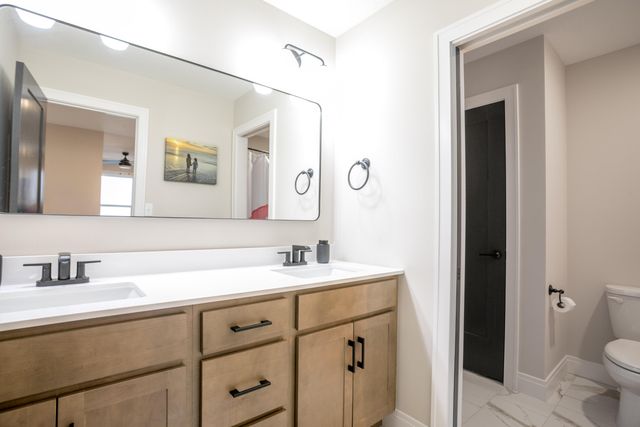 5013 WHISPER DR, Columbia, MO 65203