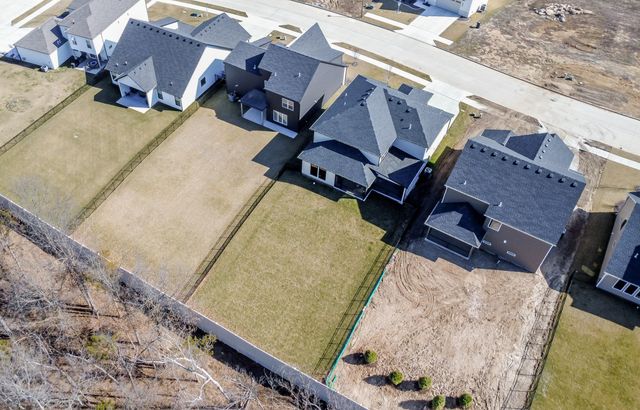 5013 WHISPER DR, Columbia, MO 65203