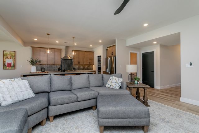 5013 WHISPER DR, Columbia, MO 65203