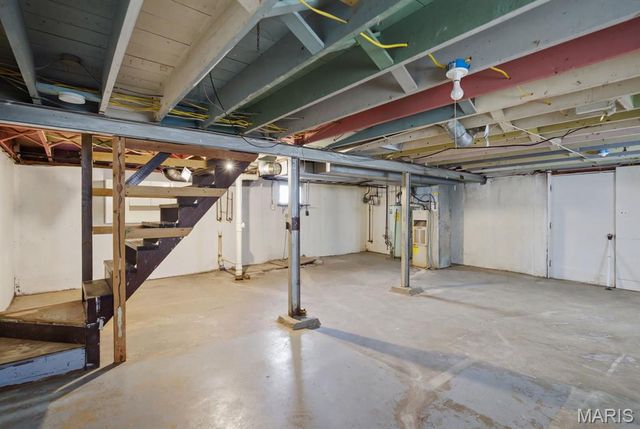 5309 Winslow Drive, St Louis, MO 63121